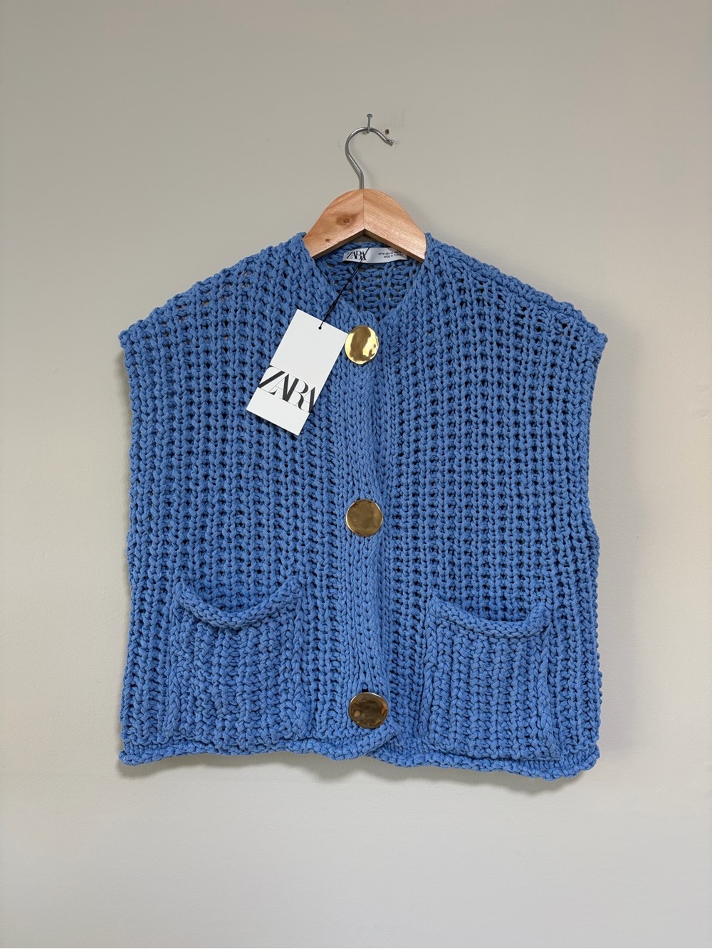 ZARA Blue Knit Buttoned Sleeveless Cardigan